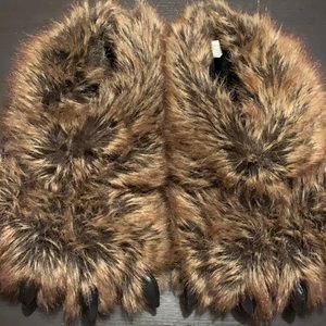 GRIZZLY BEAR SLEEPERS.